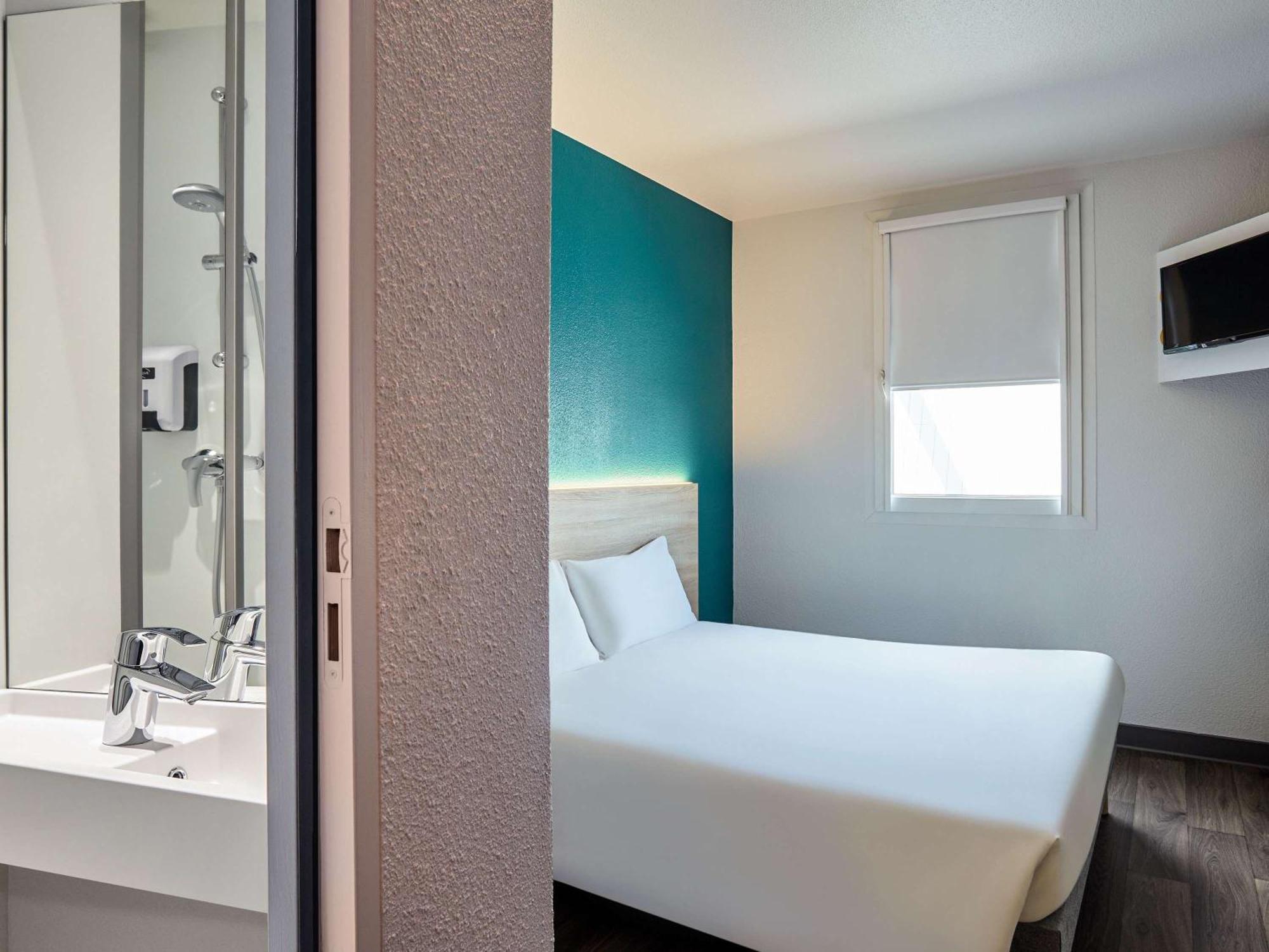 Hotel Hotelf1 Evry A6
